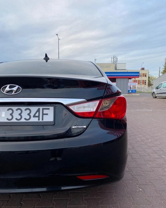 Hyundai Sonata cena 33000 przebieg: 225000, rok produkcji 2010 z Wrocław małe 379